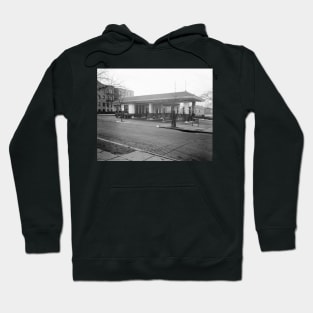 Amoco Gas Station, 1925. Vintage Photo Hoodie